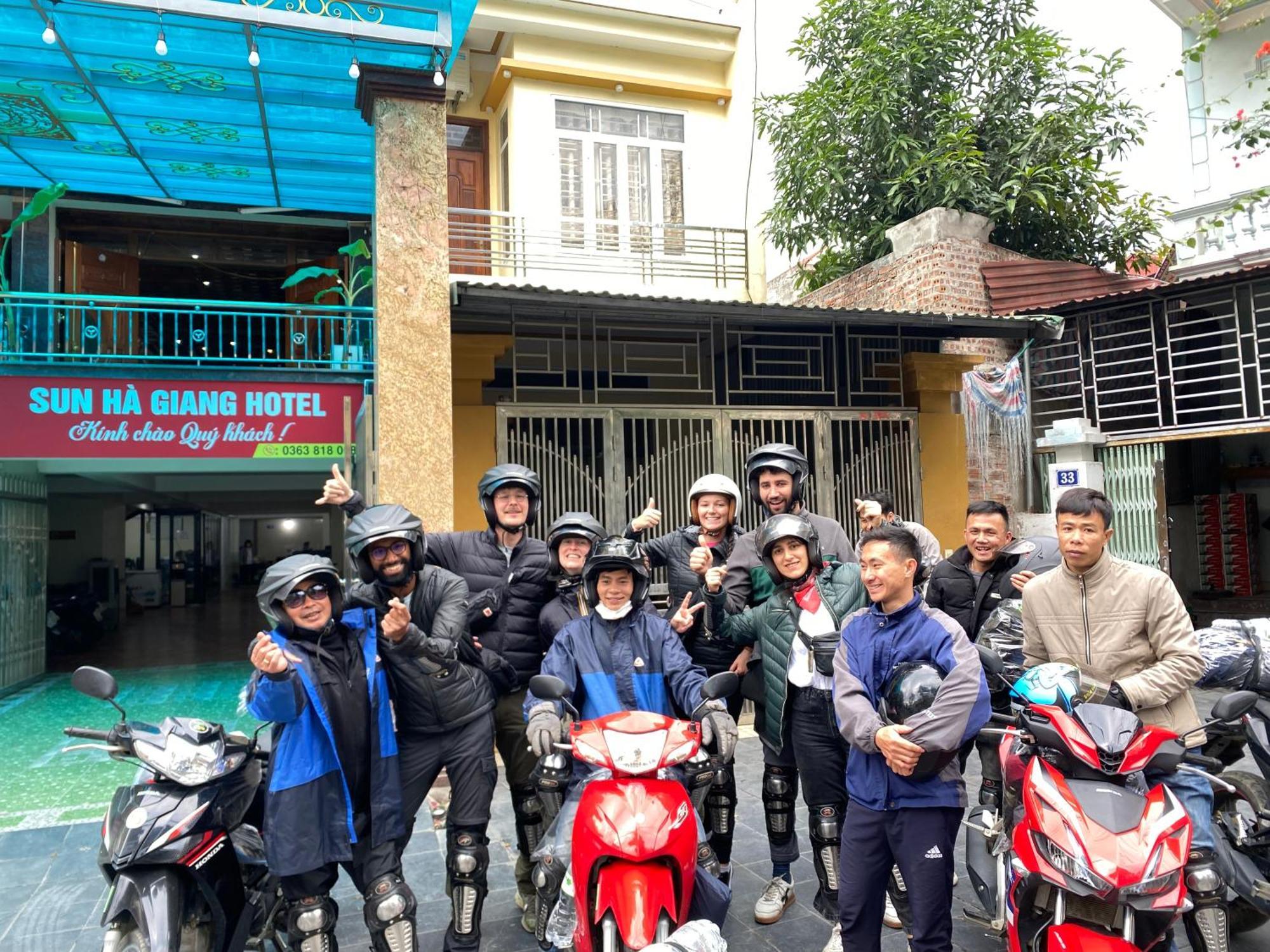 Sun Ha Giang Hotel-Tours-Motorbike Rental Exterior photo